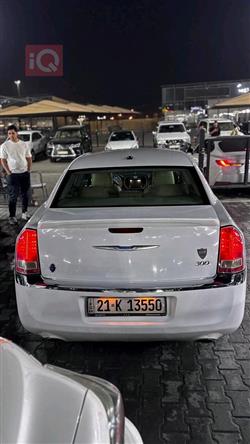 کرایسلەر 300